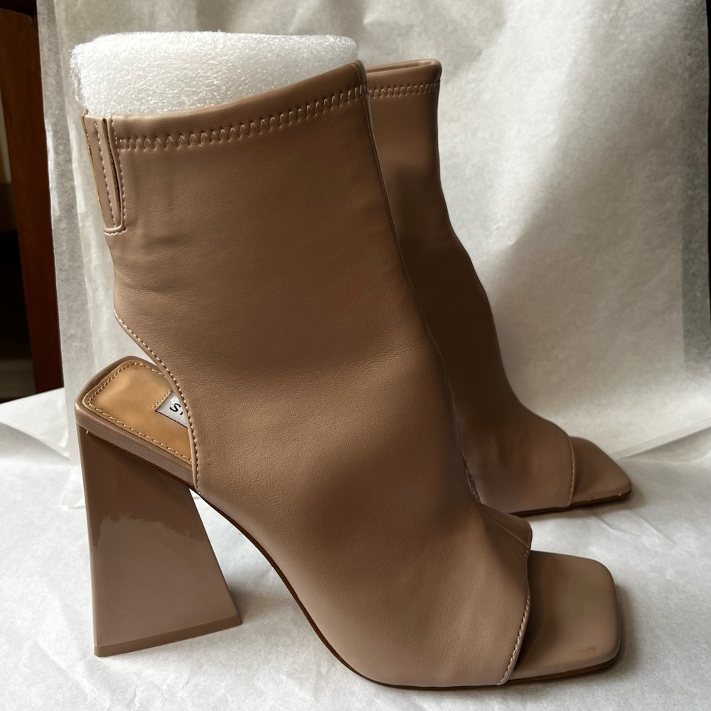 Steve Madden Transfer Block Heel Square Toe Booties Shoes - Picture 8 of 16